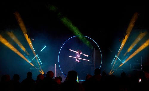 LED Show mit Stab Jonglage
